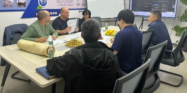 西班牙客户来访除尘设备厂家参观洽谈